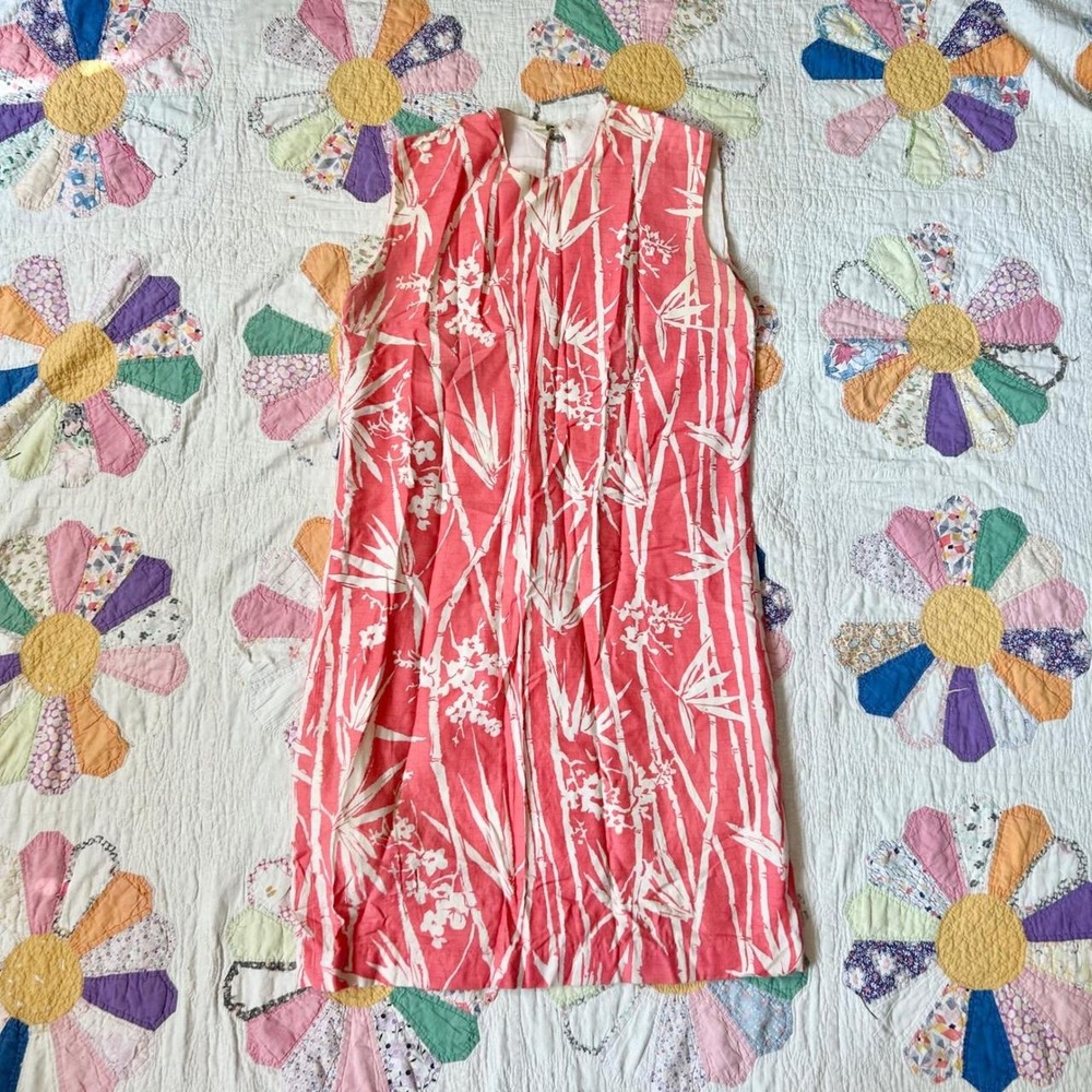 Vintage 60s Pink Bamboo Floral Print Sleeveless mod Dress